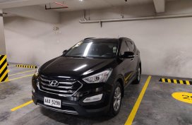 For Sale : Hyundai Santa Fe 2014