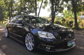 Selling Toyota Camry 2007 2.4G