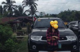 Mitsubishi BLACK MONTERO GLS V 2013 4x4