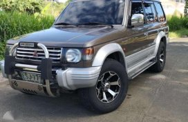 Mitsubishi Pajero 4x4 manual diesel local executive edition 1997 model