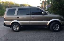 I''m selling my Isuzu XUV 2011 model for 520k.