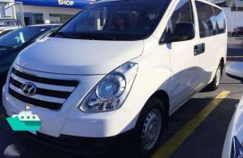 Assume 2017 HYUNDAI Starex TCI Manual FOR SALE
