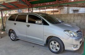 Rush sale! Toyota Innova j 2011