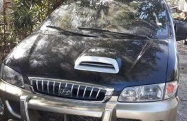Selling Hyundai Starex 2003 model