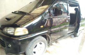 Selling Mitsubishi Spacegear Model 1995
