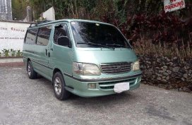 2000  Toyota Hiace commuter van. Diesel manual. FOR SALE