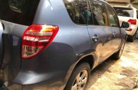 SELLING TOYOTA Rav4 2011 model