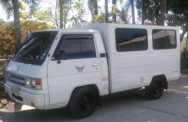  Mitsubishi L300 FB deluxe 2014 Model Manual