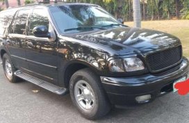 Selling my Ford Expedition 2001 XLT. 