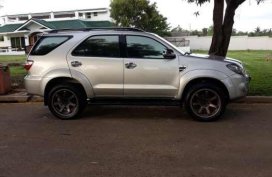 Toyota Fortuner G Diesel 4x2 AT 2014 for sale 