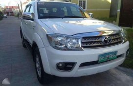Toyota Fortuner G 2011 gasoline automatic