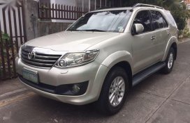 2012 TOYOTA Fortuner diesel automatic FOR SALE