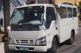 Isuzu fb Nhr 2010 FOR SALE