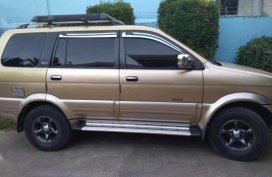 Isuzu Crosswind xuvi FOR SALE