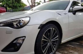 2014 Toyota 86 Pearl white A/T