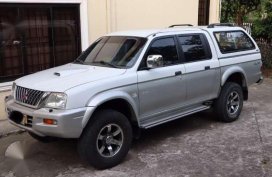Mitsubishi Strada Pick Up 4x4 Diesel 2004