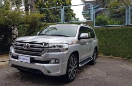 Toyota Land Cruiser Dubai version 22 inch wheels