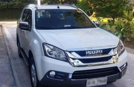 Isuzu MUX 4 x 2 LAS AT 2015 for sale 