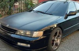 For sale: HONDA ACCORD EXI MANUAL