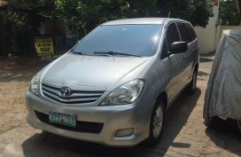 2011 Toyota Innova E for sale
