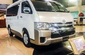 TOYOTA HIACE SUPER GRANDIA DIESEL M/T 2019 EURO 4