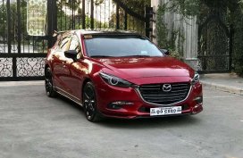 For sale!!! Mazda3 SkyActiv Speed Hatchback Top of the Line 2018 model