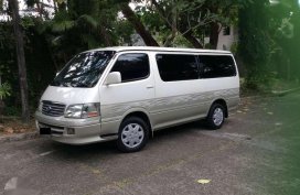 2003 TOYOTA Hiace Super Grandia Top Of The Line