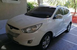 White Hyundai Tucson Theta11 Automatic 2013