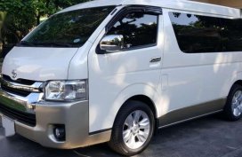 Toyota Hiace Grandia GL AT 2015  FOR SALE