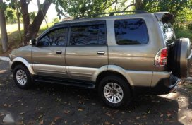 Isuzu Crosswind XUV 2011 model Manual Transmission