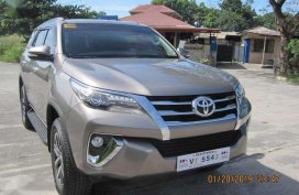 TOYOTA Fortuner 2017 v matic 1520m fresh in and out
