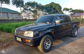 Mitsubishi Endeavor pickup 2000 for sale 