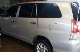 Toyota Innova 2012 matic 2.0E Gas