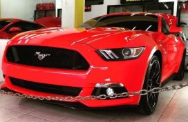 Like new Ford Mustang for sale