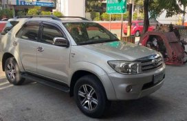 Toyota Fortuner G AT Diesel 2010 for sale 