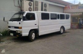 LIKE NEW ISUZU ELF FOR SALE