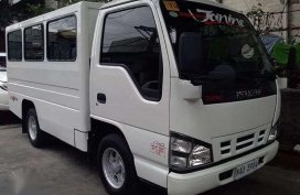 2017 Isuzu NHR for sale