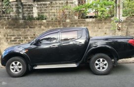 Mitsubishi Strada 2009 for sale