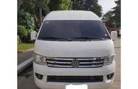 Selling 2nd Hand 2014 Foton View Traveller Van at 50000 km Diesel Manual 