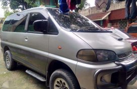 2006 Package sale Mitsubishis Spacegear jap surplus and Suzuki pik up m.cab