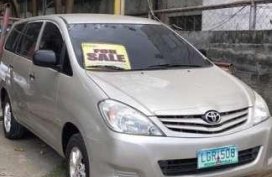 Toyota Innova E 2010 for sale 
