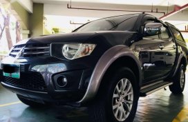 Mitsubishi Strada glx-v 2013 for sale