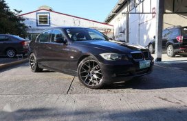 2009 BMW 318i M/T Black 4 door