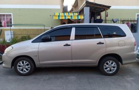 Toyota Innova E 2011 for sale