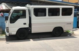 2009 Isuzu Nhr for sale 