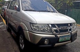 Isuzu Crosswind XUV 2.5L 2012 for sale