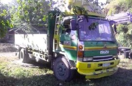 Well kept Isuzu Forward for sale 