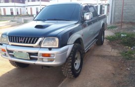 Mitsubishi Strada 2000 for sale
