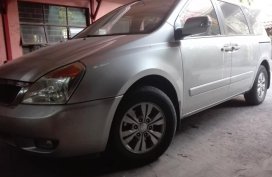 Kia Carnival 2013 MT for sale 