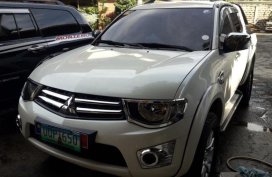 Selling 2nd Hand (Used) 2013 Mitsubishi Strada in Parañaque